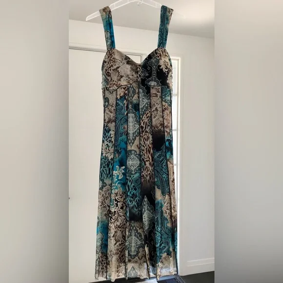 Beautiful Frank Lyman Size 10 - Picture 2 of 5